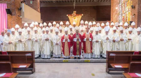 Obispos del Perú