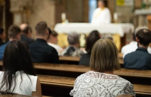 Santa Misa. Crédito: Shutterstock