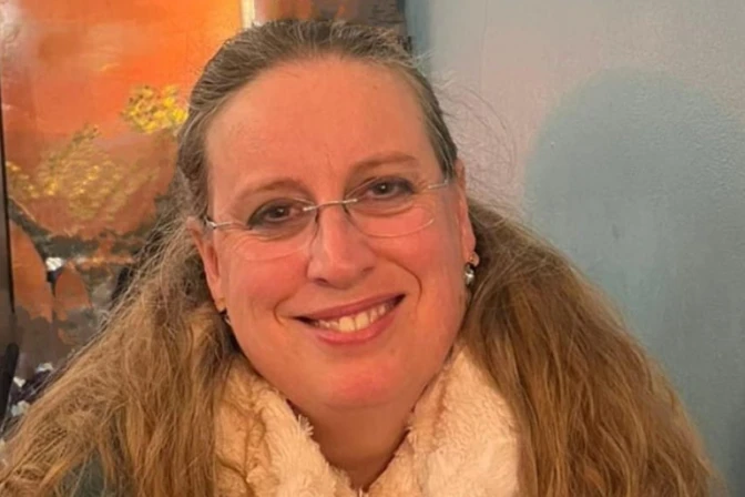 Olga Domínguez es comisaria de las exposiciones desarrolladas por San Carlo Acutis sobre la Eucaristía y la Virgen.