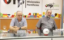 El misionero español P. Saturnino Pasero (i) y el director de OMP España, P. José María Calderón (d).