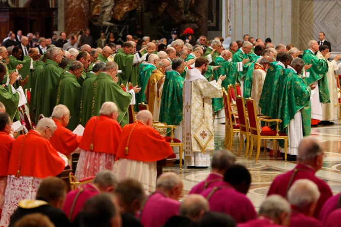 El Papa inaugura el Sínodo de la Familia: “Dejémonos guiar por el Espíritu Santo”