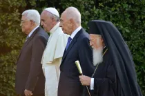 Shimon Peres, el Papa Francisco, Mahmoud Abbas y el Patriarca Bartolomé I / Foto: Alan Holdren (ACI Prensa)
