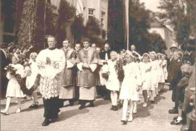 Benedicto XVI: El día de mi ordenación se olvidaron de mí ante la iglesia 