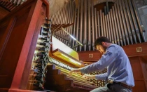 Durante más de 40 años, la Basílica del Santuario Nacional de la Inmaculada Concepción ha recibido a visitantes en su ciclo anual de recitales de órgano de verano.