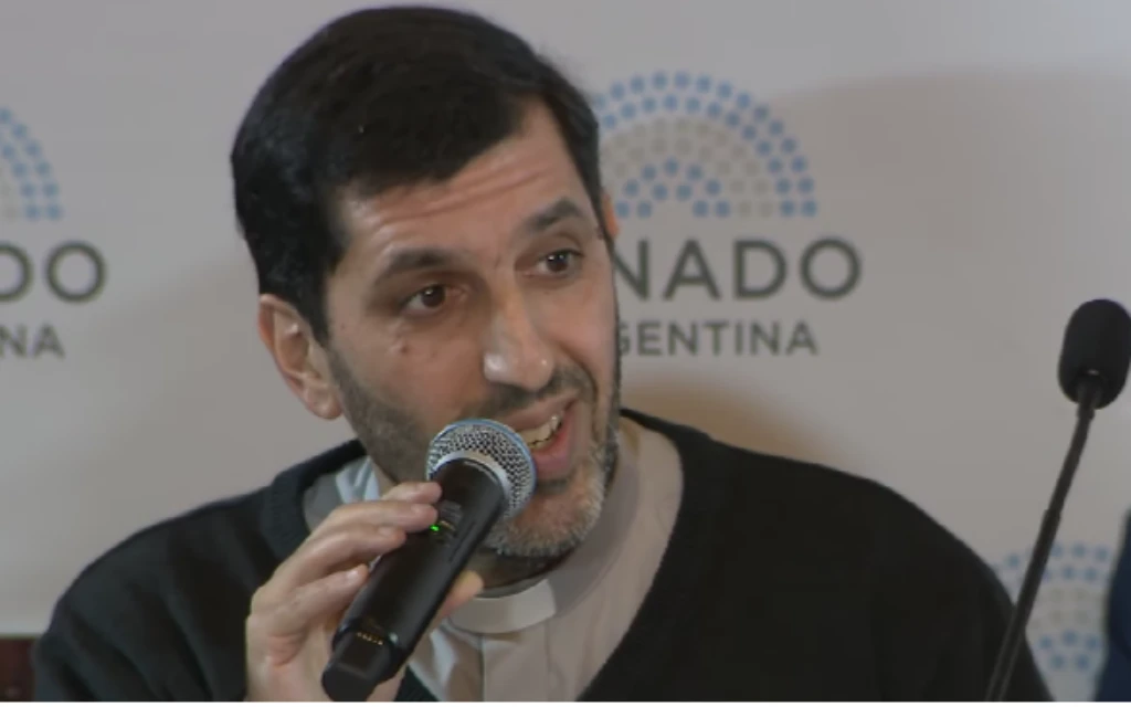 P. Munir Bracco en el Senado?w=200&h=150