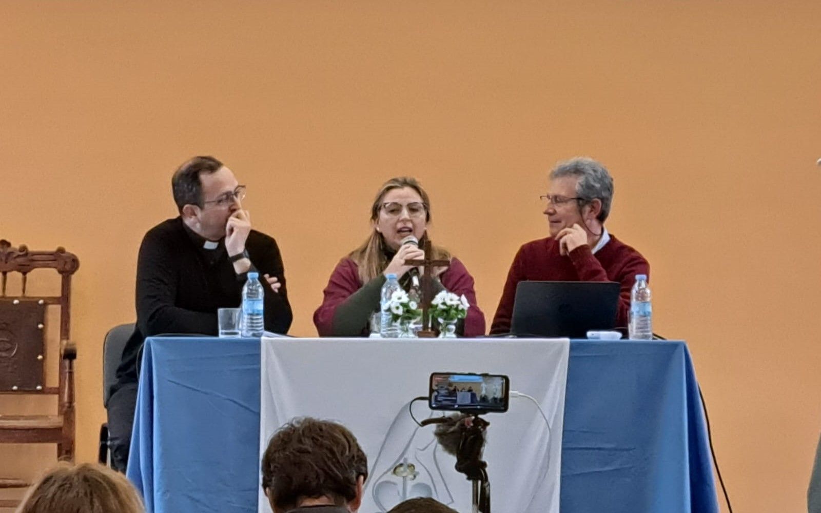 El P. Miguel Garrigós, consiliario, junto a los iniciadores de Proyecto Amor Conyugal Magüi Gálvez y José Luis Gadea.?w=200&h=150