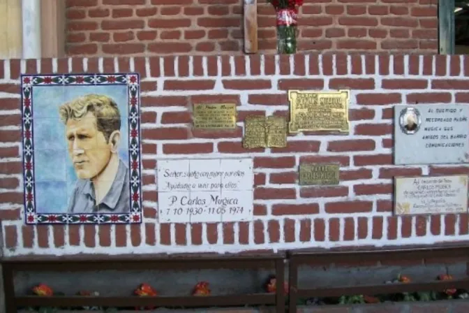 El P. Carlos Mugica fue asesinado en 1974