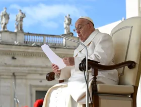 El Papa Francisco escribe una carta a los párrocos del mundo