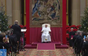 El Papa Francisco se reúne con el Cuerpo Diplomático acreditado ante la Santa Sede. Crédito: Vatican Media.