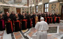 El Papa Francisco con los miembros del Dicasterio para la Doctrina de la Fe este 26 de enero