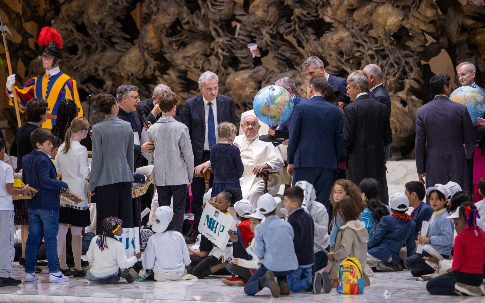 El Papa Francisco recibe a miles de niños en el Vaticano?w=200&h=150