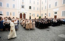El encuentro del Papa, este sábado, con los religiosos en Castel Gandolfo.