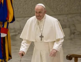 Los pasos del héroe cristiano responden a una llamada, dice el Papa Francisco
