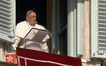 El Papa Francisco en el rezo del Ángelus este 31 de diciembre.