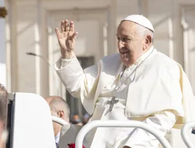 El Papa Francisco echa de menos viajar en tren