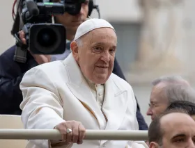 Papa Francisco lamenta la «dramática desnatalidad” actual y anima a proteger la vida siempre