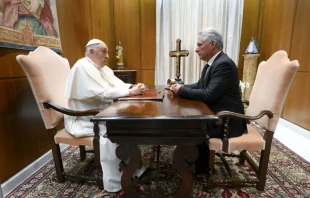 El Papa Francisco y Miguel Díaz Canel en el Vaticano en junio de 2023 Crédito: Vatican Media.