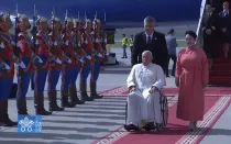 Papa Francisco llega a Mongolia.