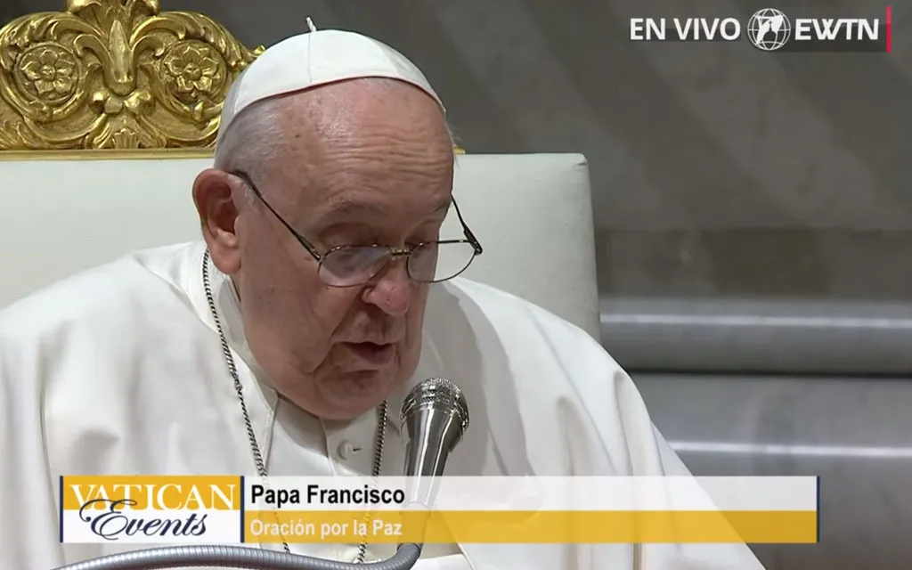 El Papa Francisco en la oración por la paz que presidió este viernes en la Basílica de San Pedro en el Vaticano.?w=200&h=150
