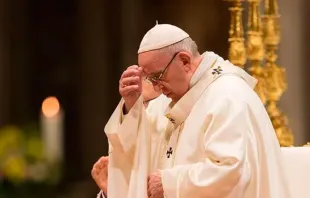 El Papa Francisco reza por la paz en Palestina e Israel, también por Ucrania. Crédito: Marina Testino / ACI Prensa