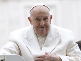 El Papa Francisco aterriza en Venecia, donde acude con motivo de la Bienal de Arte