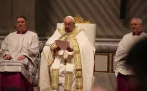 Papa Francisco en las Vísperas de la Solemnidad de María Santísima Madre de Dios en la Basílica de San Pedro.