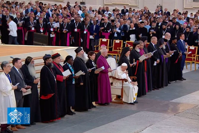 Papa Francisco y líderes cristianos en vigilia 30092023