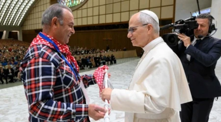 Papa, audiencia gitanos