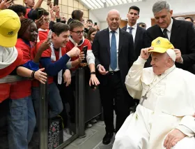 El Papa Francisco subraya la “gran responsabilidad” educativa de los adultos para impedir toda forma de abuso