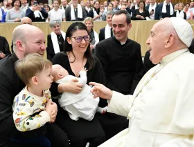 El Papa Francisco recibe a peregrinos de Hungría en el aniversario de su Viaje Apostólico