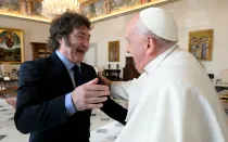 El Papa Francisco recibe a Javier Milei en el Vaticano este lunes 12 de febrero
