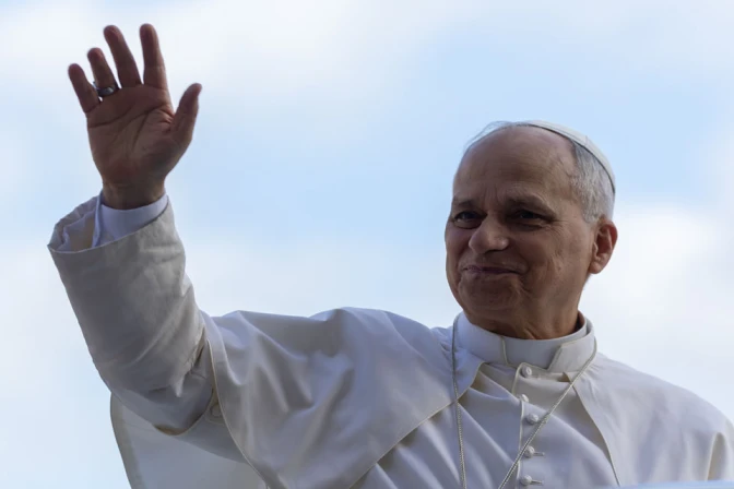 El Papa León XIV en el Vaticano.