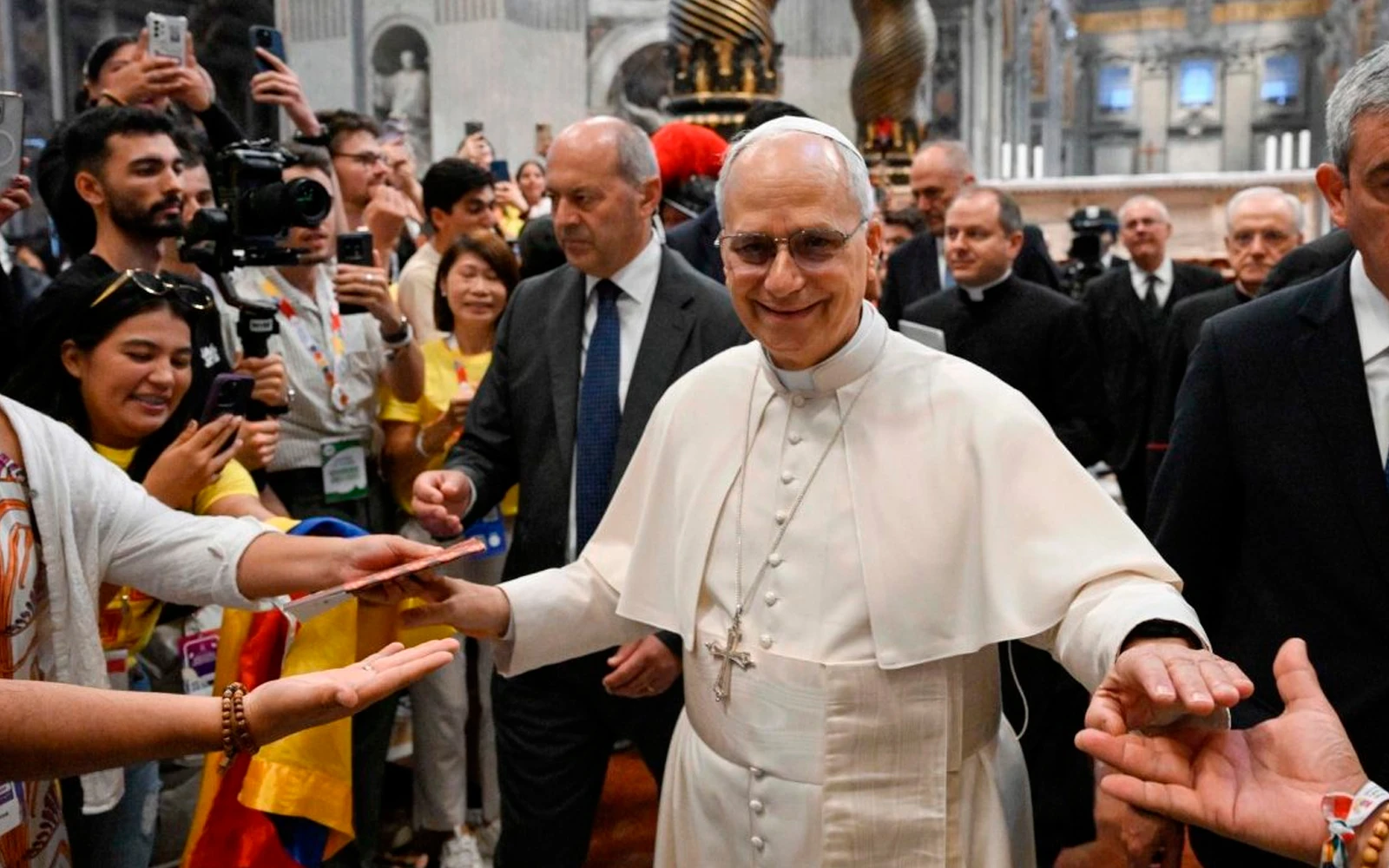 El Papa León XIV en la Basílica de San Pedro durante el encuentro que tuvo con los misioneros digitales durante el Jubileo de la Esperanza.?w=200&h=150