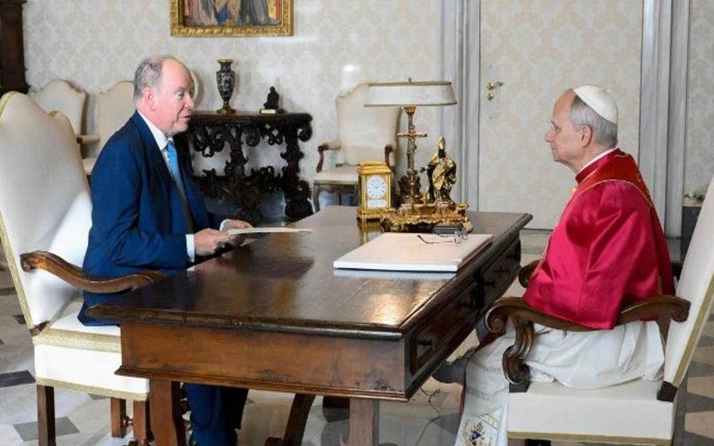 El Príncipe Alberto II de Mónaco con el Papa León XIV en el Vaticano este sábado 17 de enero.?w=200&h=150