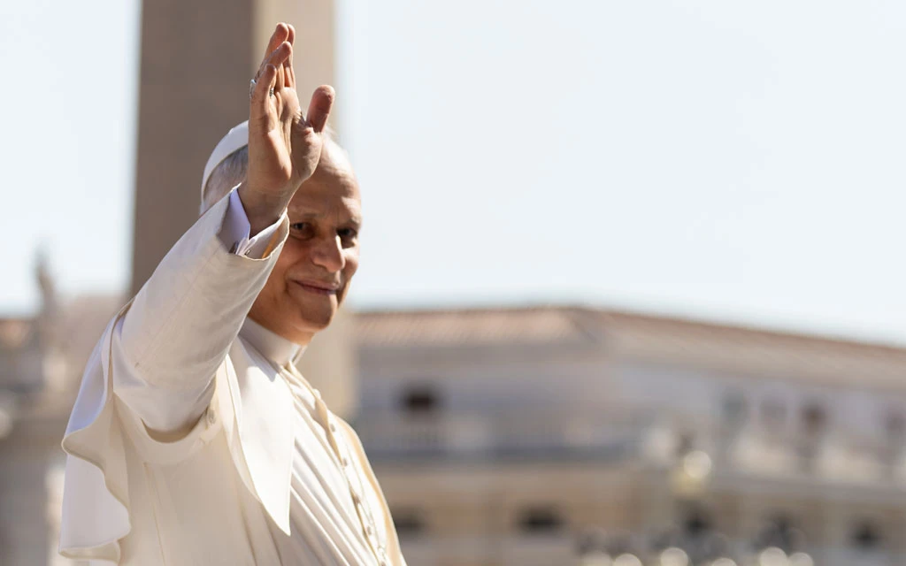 El Papa León XIV en la Plaza de San Pedro en el Vaticano.?w=200&h=150
