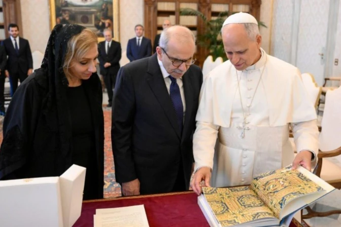 Papa León, primer ministro Líbano