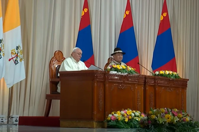 Papa Francisco y presidente mongol