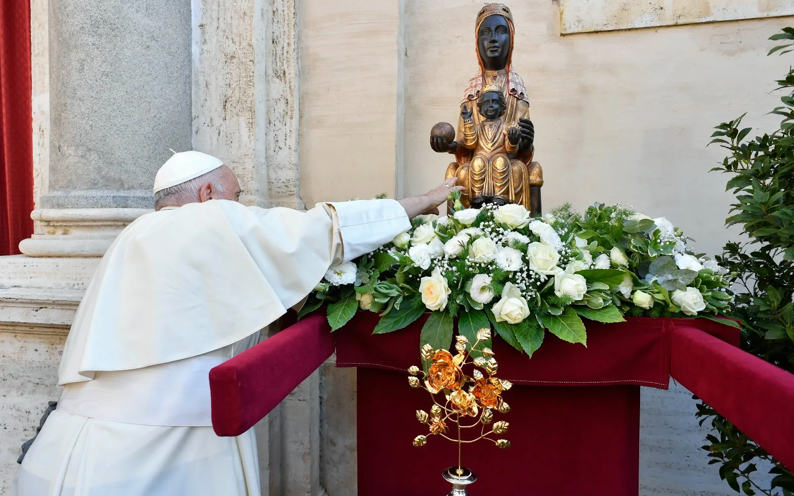 El Papa Francisco con la Virgen de Monserrat?w=200&h=150