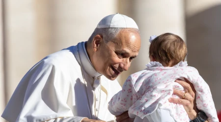 León XIV, niños GA