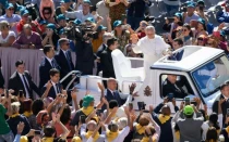 El Papa saluda a los peregrinos de las distintas diócesis italianas.