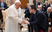 El Papa Francisco recibe a los prefectos del Gobierno de Italia en el Vaticano