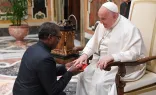 El Papa Francisco durante la audiencia con religiosos este lunes 29 de abril