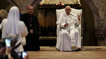 El Papa Francisco durante el encuentro con sacerdotes y religiosos en Verona