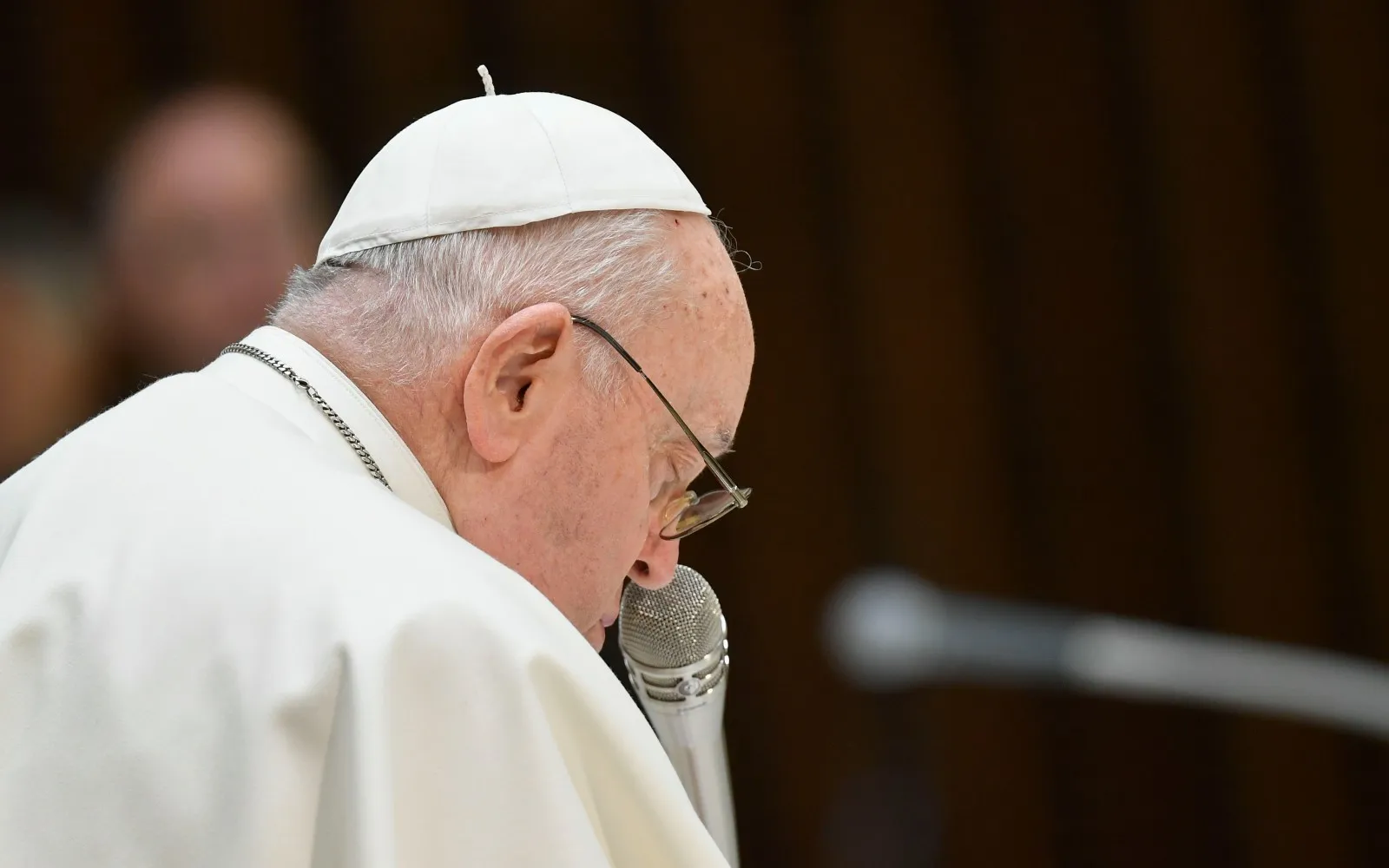 El Papa Francisco reza durante la Audiencia General de este 24 de enero?w=200&h=150