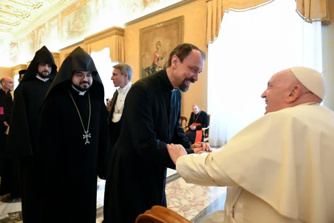 El Papa saluda al Comité Católico para la Colaboración Cultural con las Iglesias Ortodoxas y las Iglesias Ortodoxas Orientales