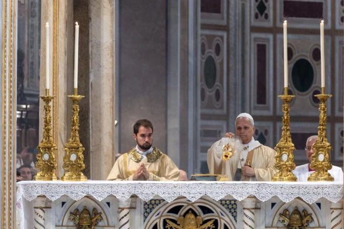 El Papa en la Misa por la Solemnidad de la Dedicación de la Basílica de San Juan de Letrán de Roma