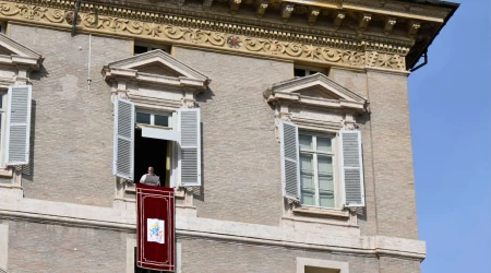 El Papa durante el ángelus de este domingo