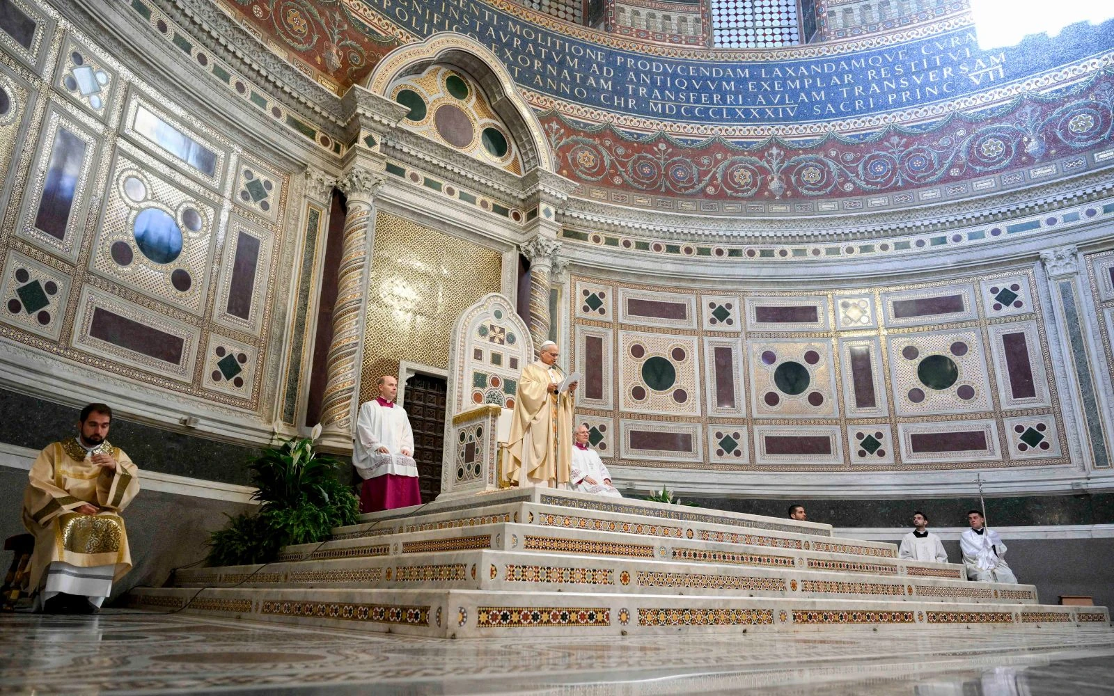 El pasado 25 de mayo, el Papa tomó posesión de la Cátedra del Obispo de Roma en la Basílica de San Juan de Letrán?w=200&h=150