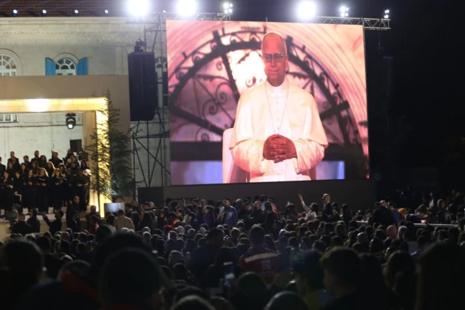 El Papa en el encuentro con los jóvenes