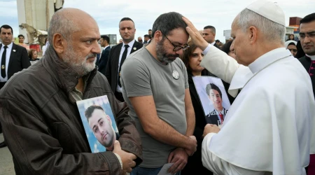 El Papa consuela a los familiares de las víctimas de la explosión en el puerto de Beirut